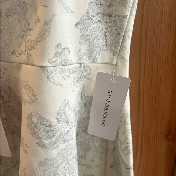 Selkie Chateau Bustier Strapless Mini Dress NEW with tags sz Medium - Picture 8 of 8